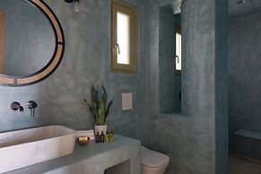 Aeon Suites - Adults Only