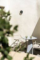 Aeon Suites - Adults Only