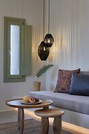 Aeon Suites - Adults Only