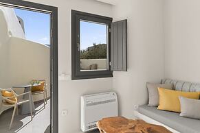 Aeon Suites - Adults Only