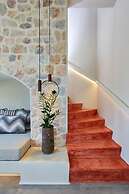 Aeon Suites - Adults Only