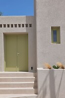 Aeon Suites - Adults Only