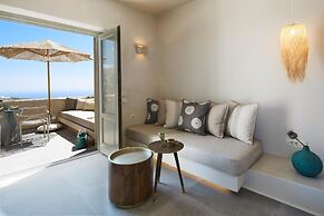 Aeon Suites - Adults Only
