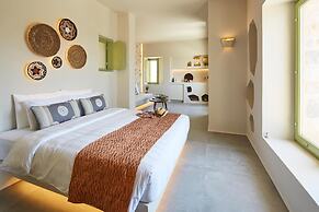 Aeon Suites - Adults Only