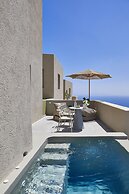 Aeon Suites - Adults Only