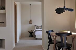 Aeon Suites - Adults Only