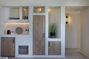 Aeon Suites - Adults Only