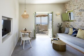 Aeon Suites - Adults Only