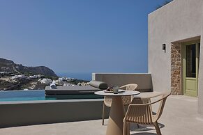 Aeon Suites - Adults Only