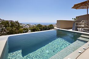 Aeon Suites - Adults Only