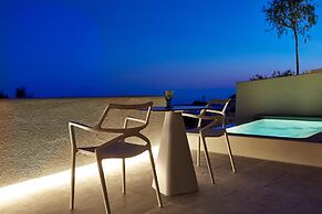 Aeon Suites - Adults Only
