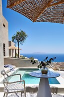 Aeon Suites - Adults Only