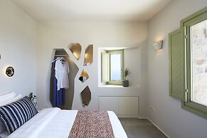 Aeon Suites - Adults Only