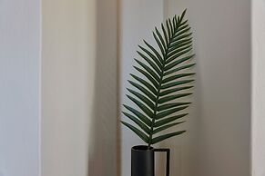 Aeon Suites - Adults Only