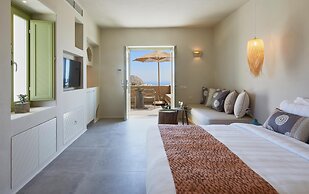Aeon Suites - Adults Only