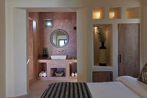 Aeon Suites - Adults Only