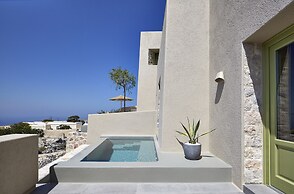 Aeon Suites - Adults Only