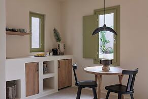 Aeon Suites - Adults Only