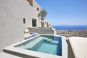 Aeon Suites - Adults Only