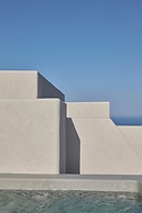 Aeon Suites - Adults Only