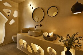 Aeon Suites - Adults Only