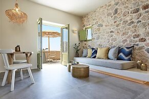 Aeon Suites - Adults Only
