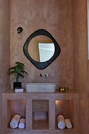 Aeon Suites - Adults Only