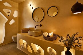 Aeon Suites - Adults Only