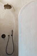Aeon Suites - Adults Only