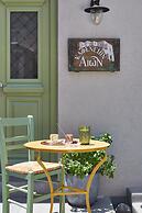 Aeon Suites - Adults Only