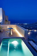 Aeon Suites - Adults Only