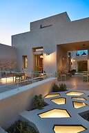 Aeon Suites - Adults Only