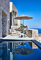 Aeon Suites - Adults Only