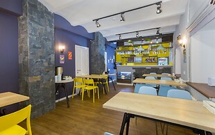 Oversize Piter Hotel