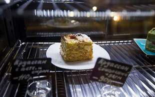 Oversize Piter Hotel