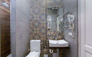 Oversize Piter Hotel