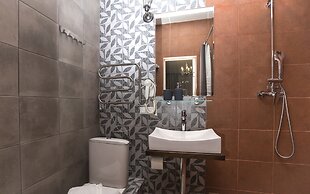 Oversize Piter Hotel