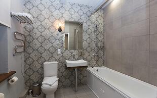 Oversize Piter Hotel