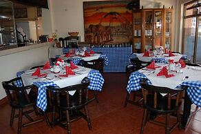 Arusha Center Inn