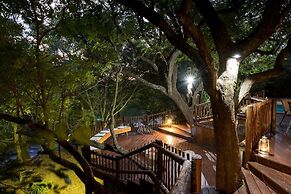 The Island River Lodge