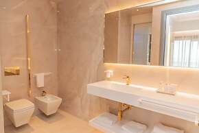 The Promenade Luxury Wellness Hotel