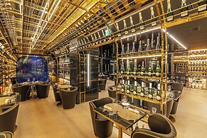 The Promenade Luxury Wellness Hotel