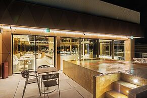 The Promenade Luxury Wellness Hotel