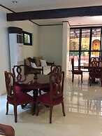 Casa Roces Bed and Breakfast