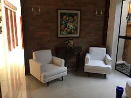 Casa Roces Bed and Breakfast