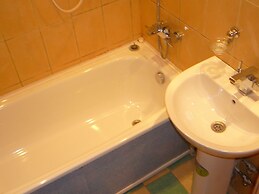 Apartment on Melnichnaya 24