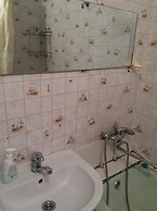 Apartment on Melnichnaya 24