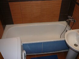 Apartment on Melnichnaya 24