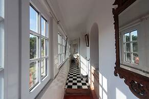 Shepinetree - Capela House