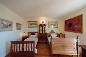 Shepinetree - Capela House